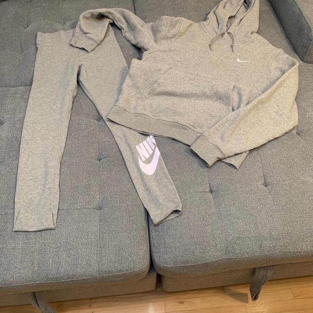 Nike hoodie /leggings set